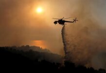 Хорватский остров охватил пожар: с Брача эвакуировали около 500 туристов