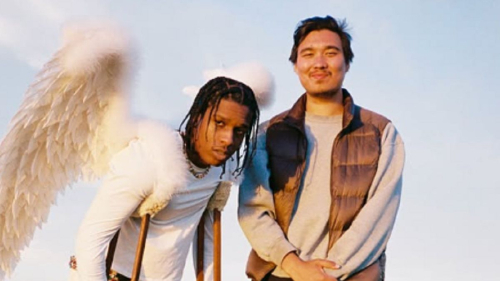 "Частичка моей культуры": Айсултан Сеитов показал фото рэпера A$AP Rocky с домброй в руках 1 "Частичка моей культуры": Айсултан Сеитов показал фото рэпера A$AP Rocky с домброй в руках
