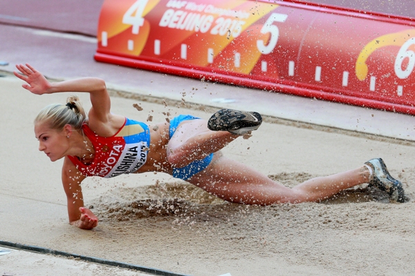 Россиянка Дарья Клишина не смогла пробиться в суперфинал соревнований по прыжкам в длину на ЧМ по легкой атлетике в Пекине. Фото Антон Ден