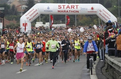 старт стамбульского марафона 2014
