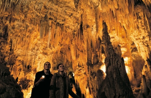 пещера Вайтомо